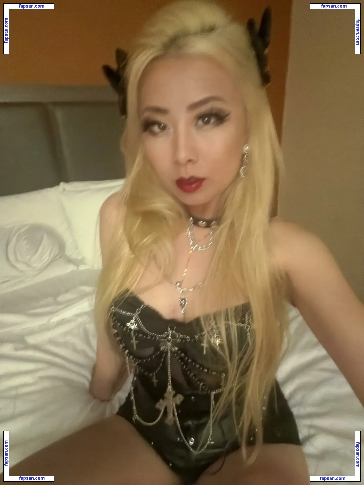 Raina Huang nude photo #0083 from OnlyFans