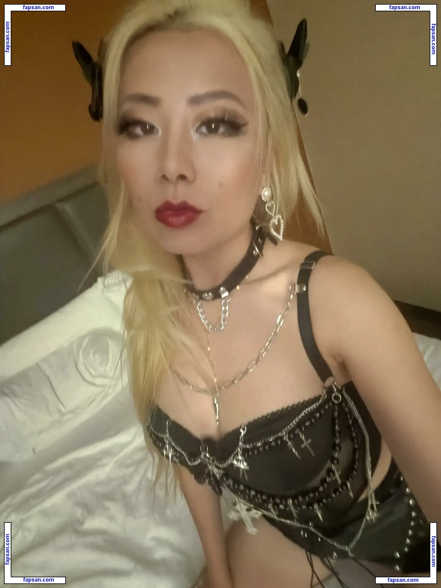 Raina Huang nude photo #0088 from OnlyFans