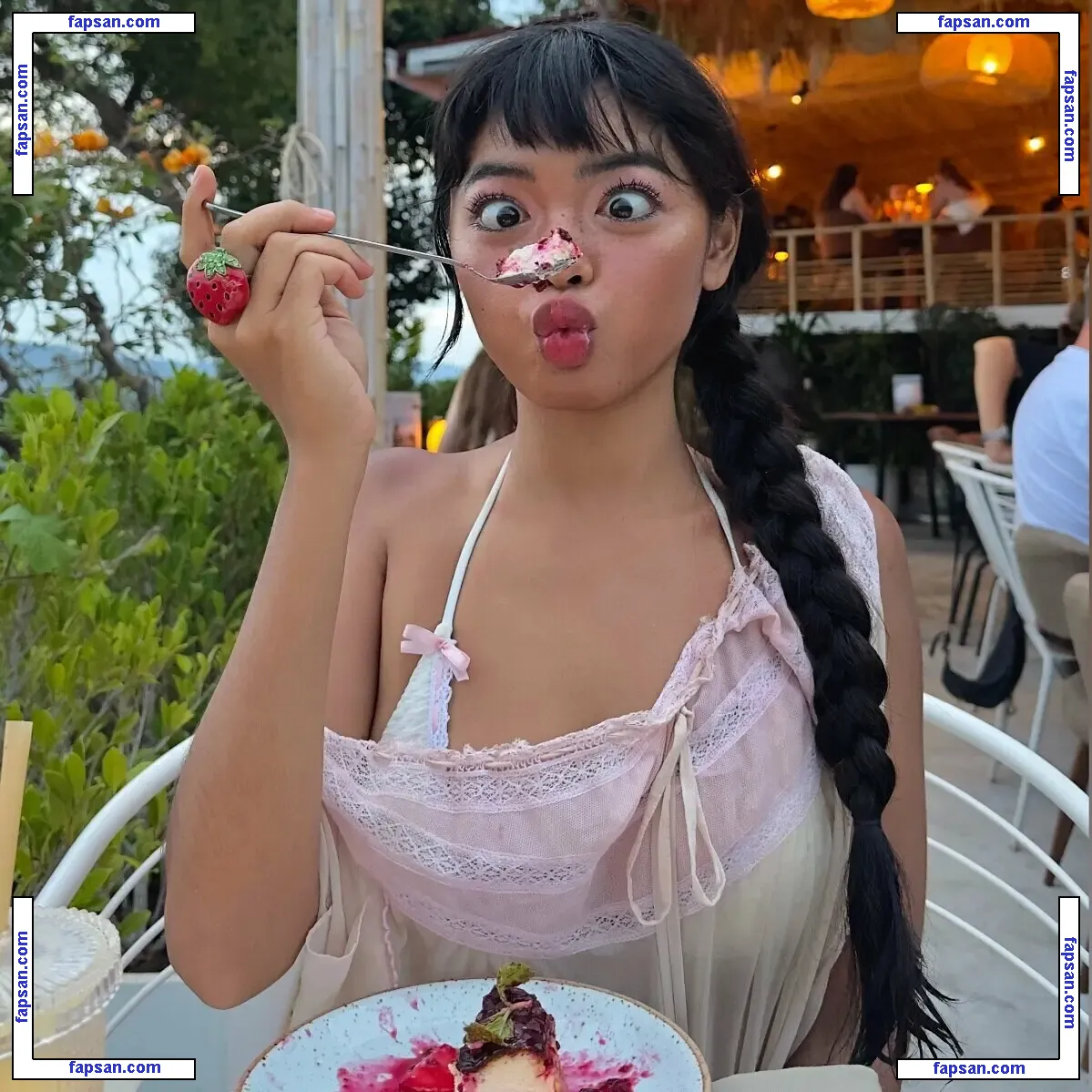 rainmeow голая фото #0005 с Онлифанс