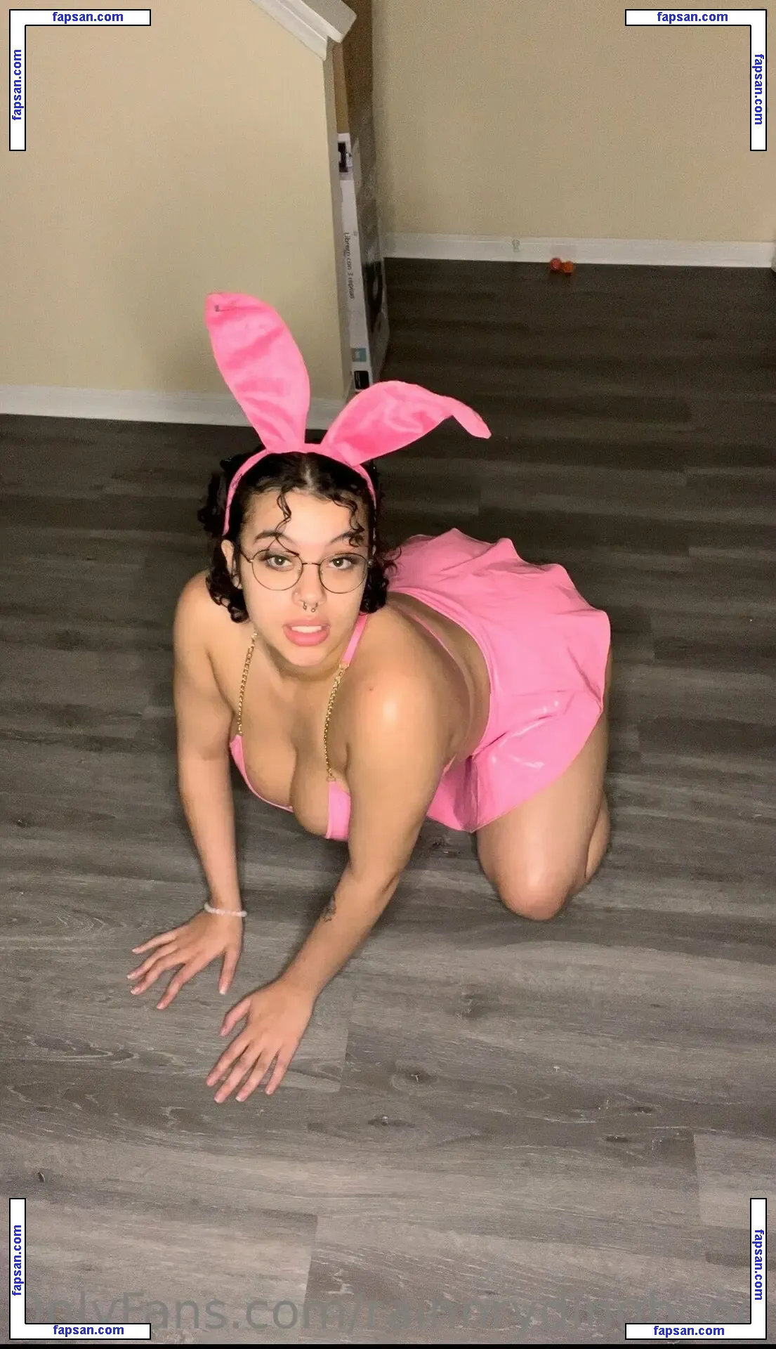 Rainnrydinghood nude photo #0054 from OnlyFans