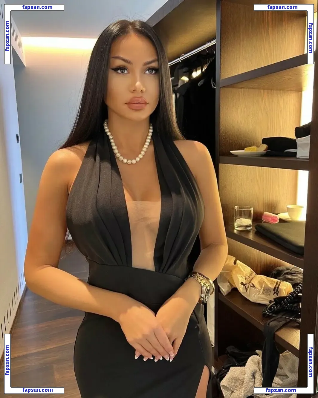 ralucazuerich голая фото #0003 с Онлифанс