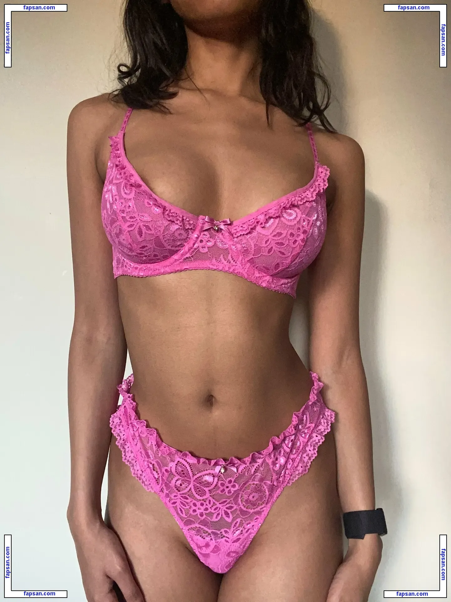 Rani_rides nude photo #0001 from OnlyFans