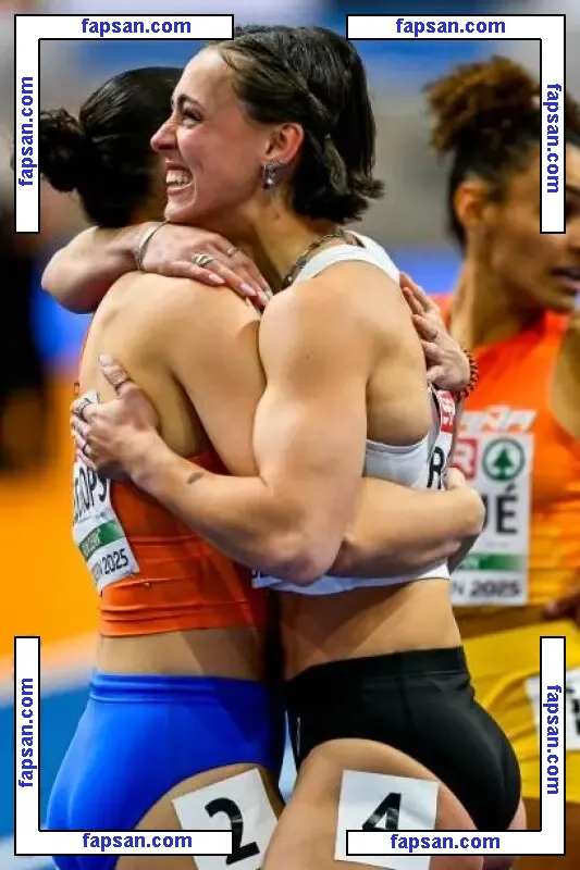 Rani Rosius голая фото #0040 с Онлифанс