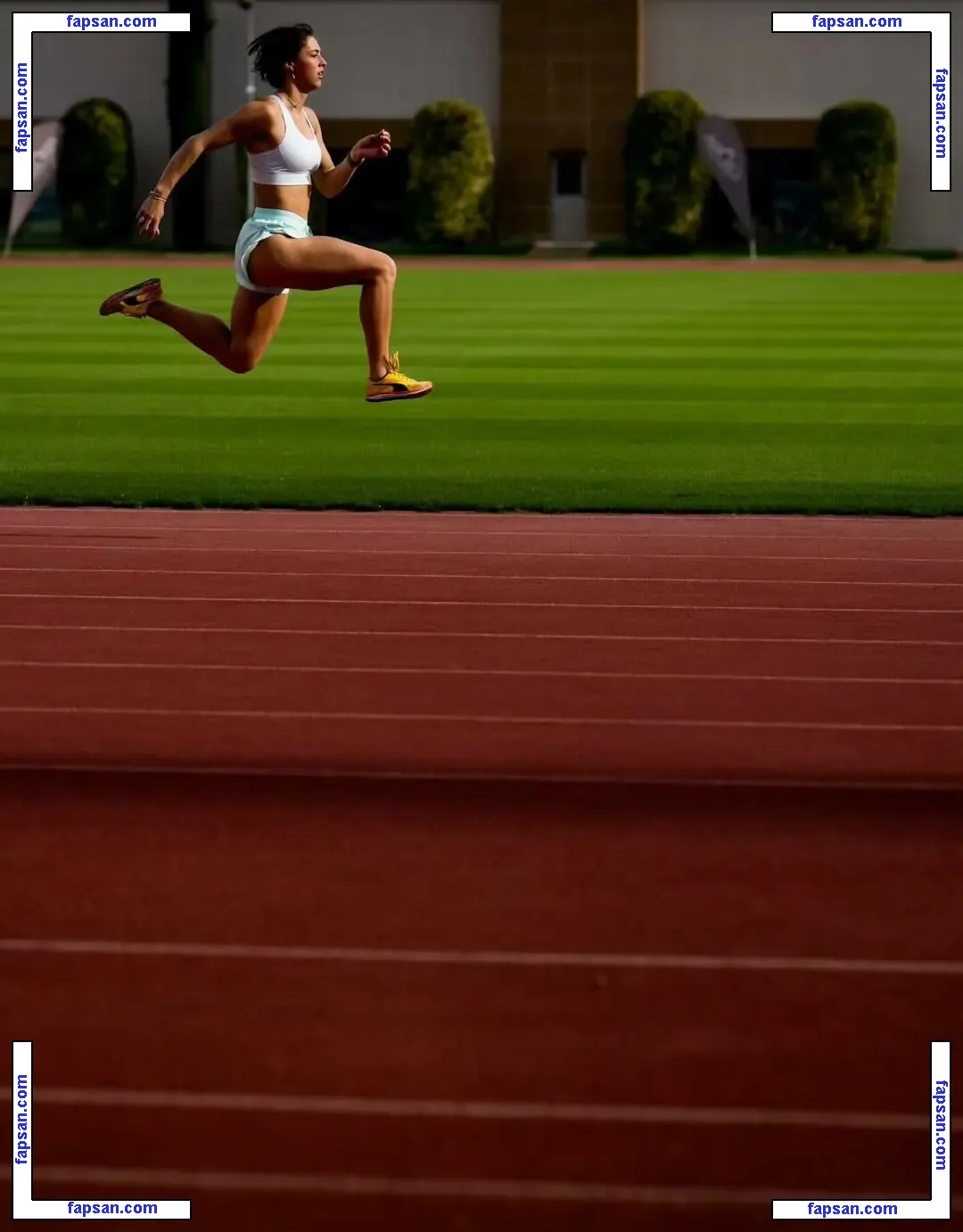 Rani Rosius голая фото #0045 с Онлифанс