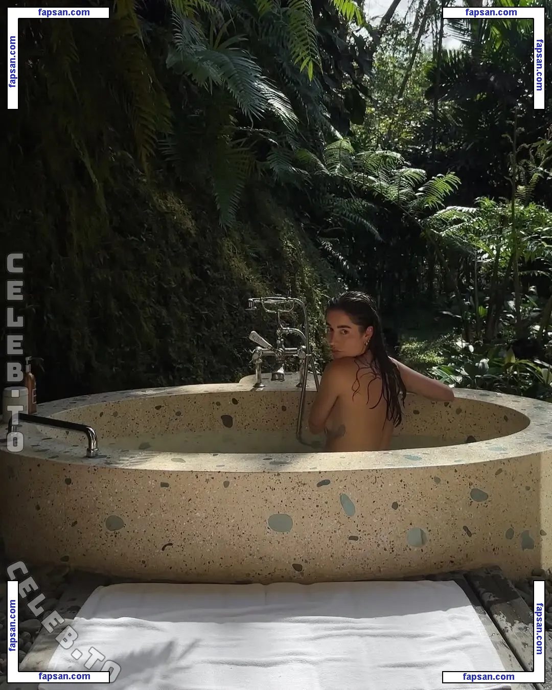 Raphaela Fuchs голая фото #0007 с Онлифанс