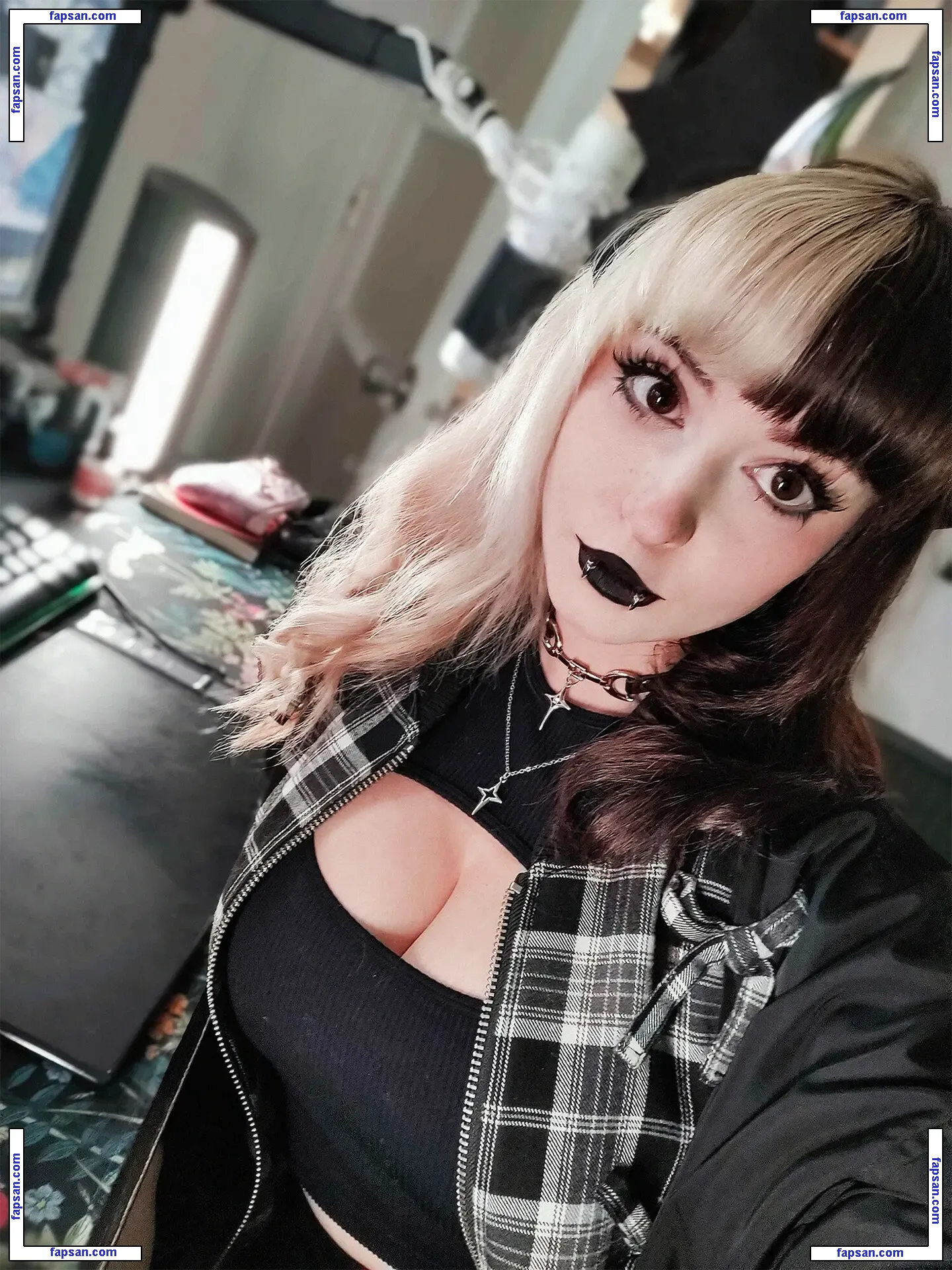 RaphDee nude photo #0006 from OnlyFans