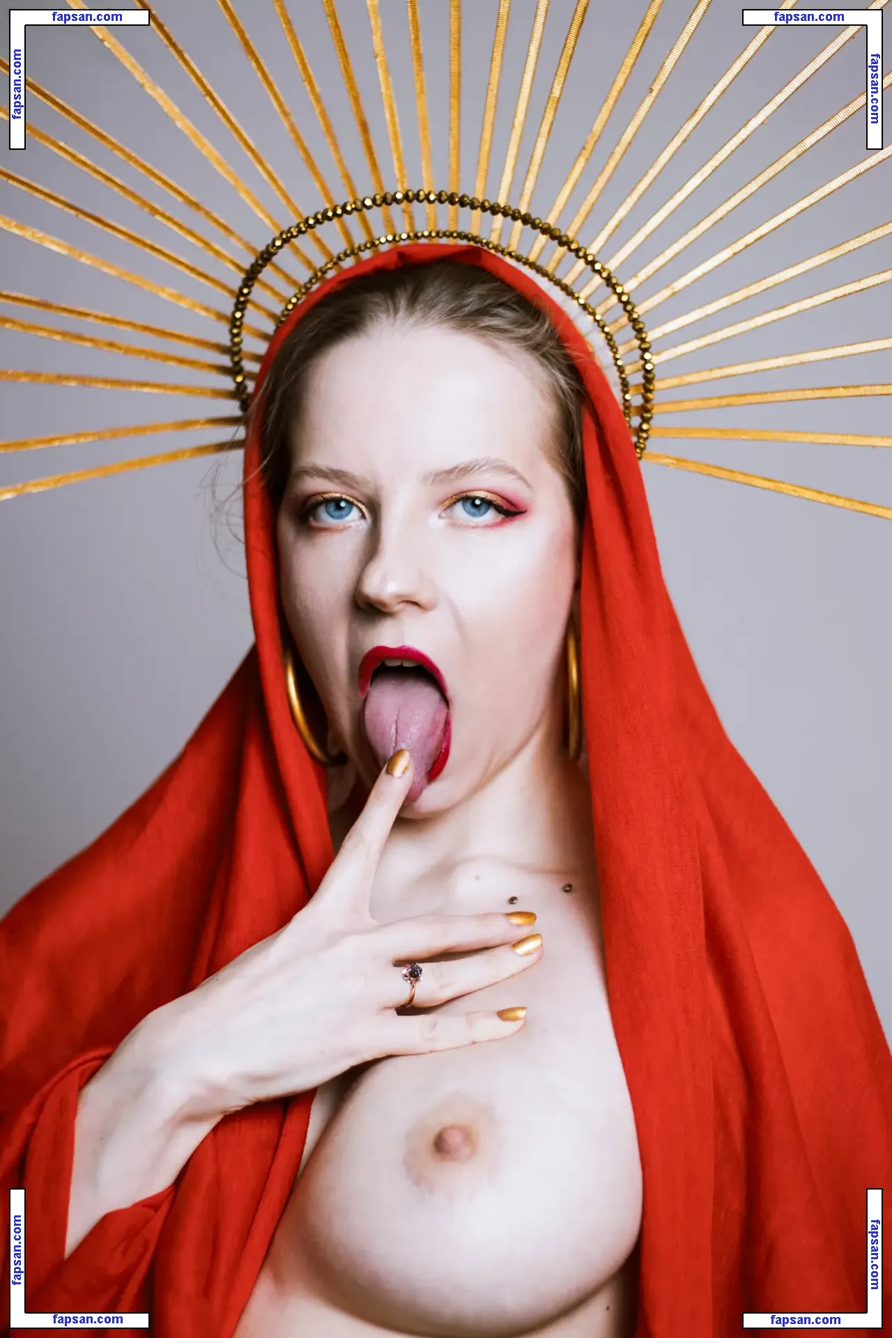 RasAlhagve голая фото #0019 с Онлифанс