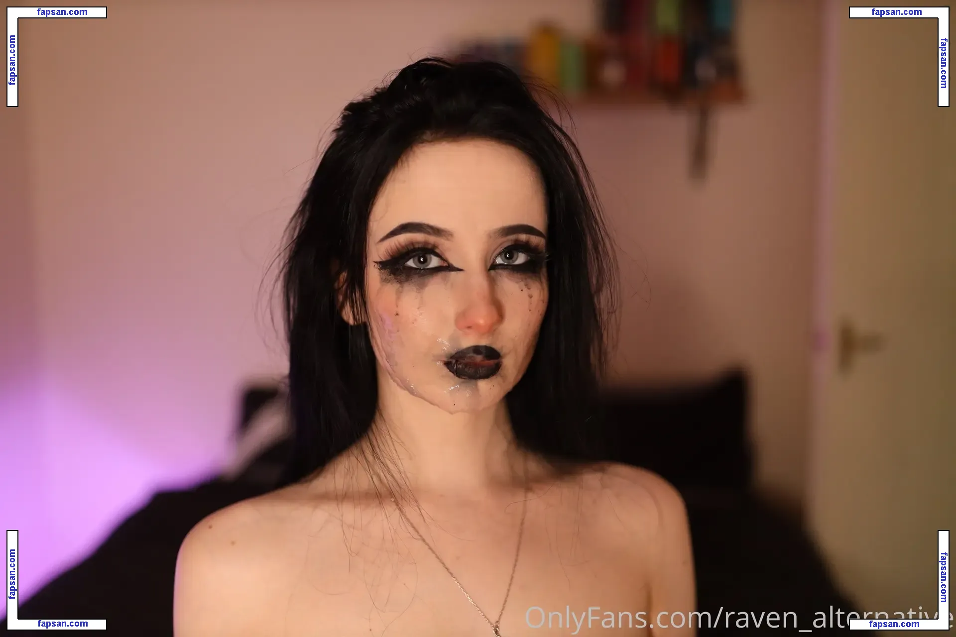 raven_alternative голая фото #0005 с Онлифанс