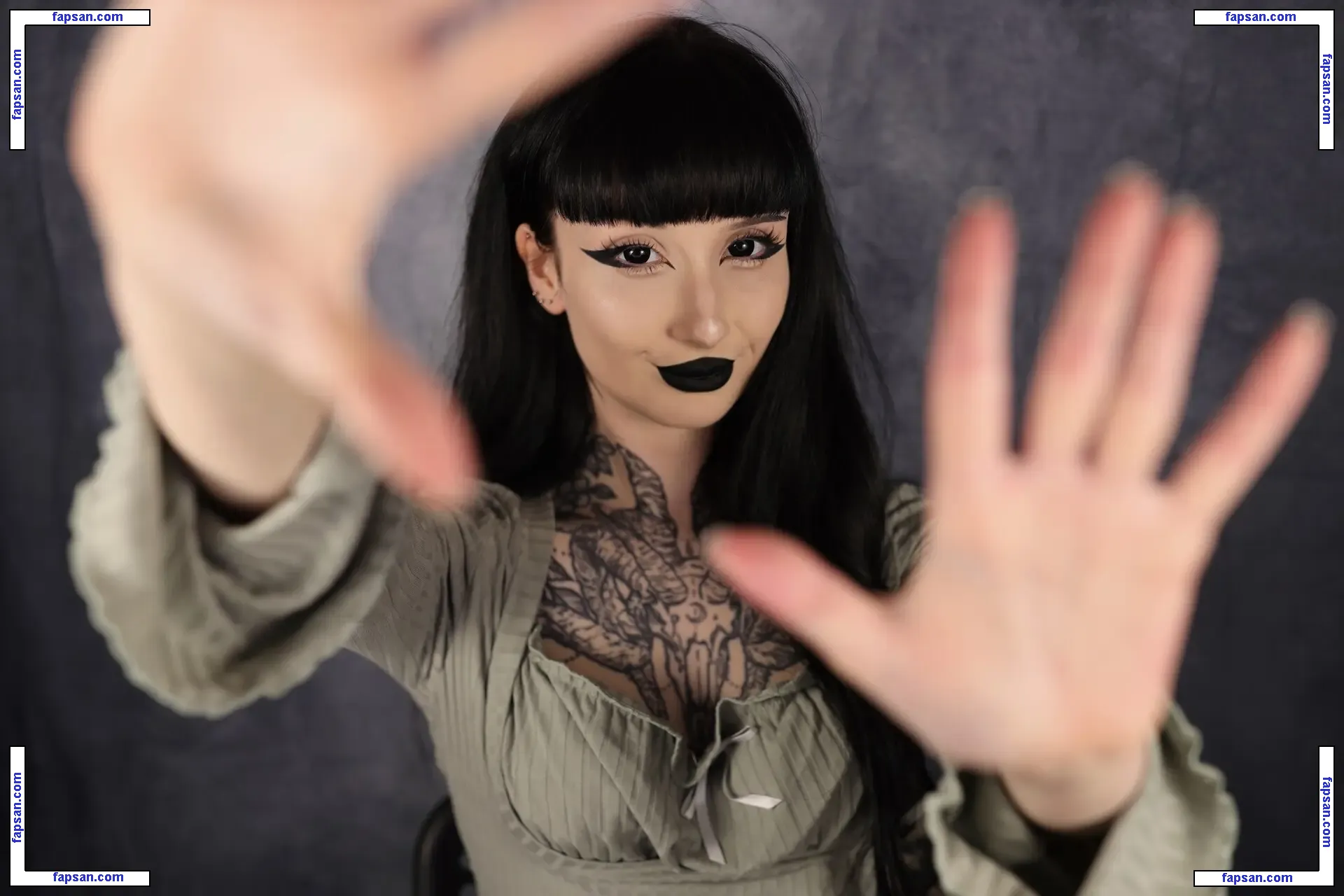 raven_alternative голая фото #0056 с Онлифанс