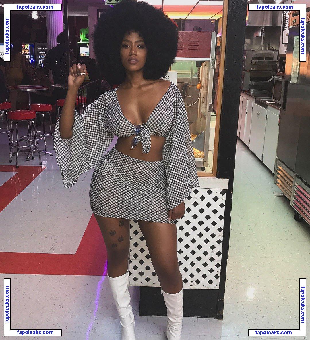 Raven Tracy / soooraven nude photo #0073 from OnlyFans