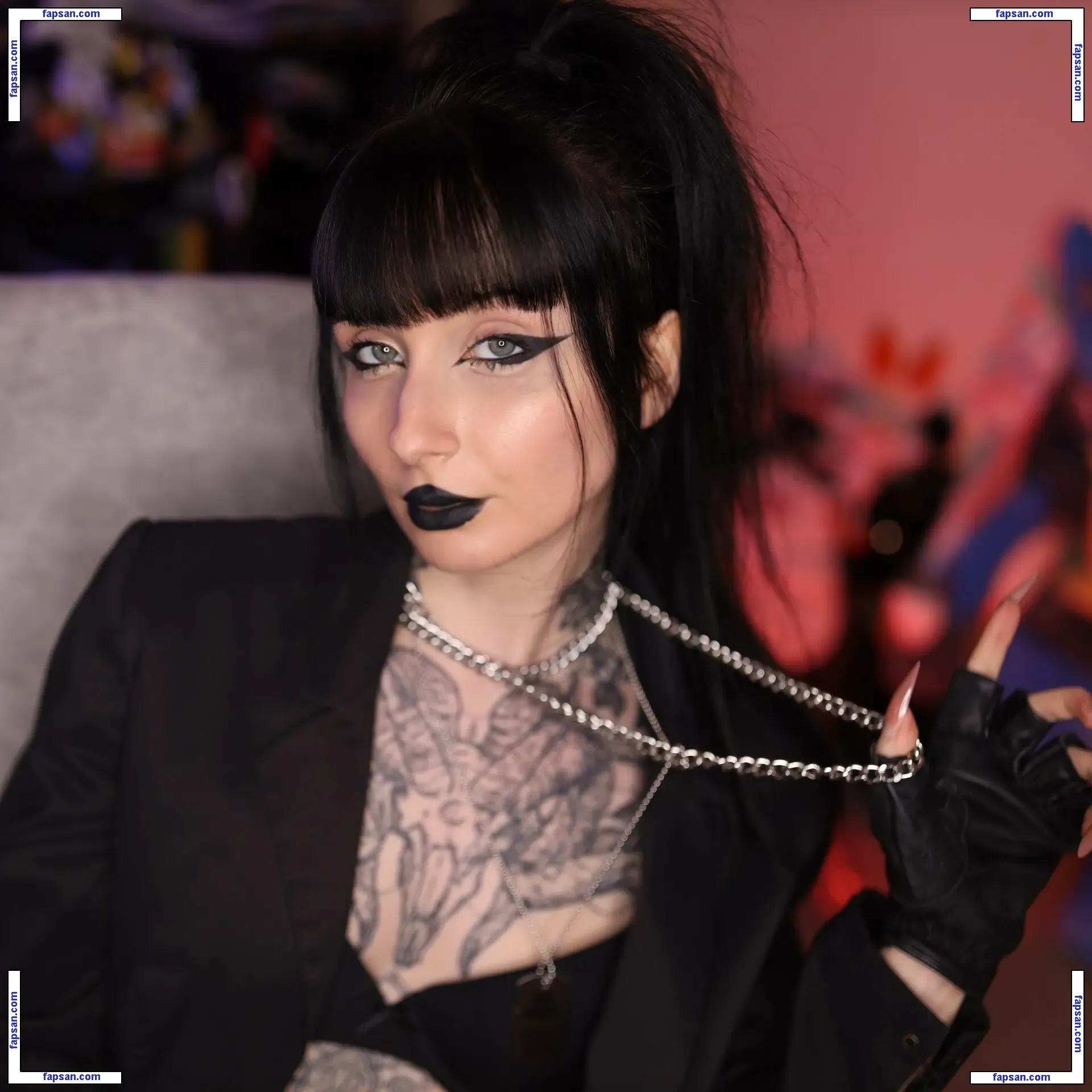 ravenalt nude photo #0004 from OnlyFans