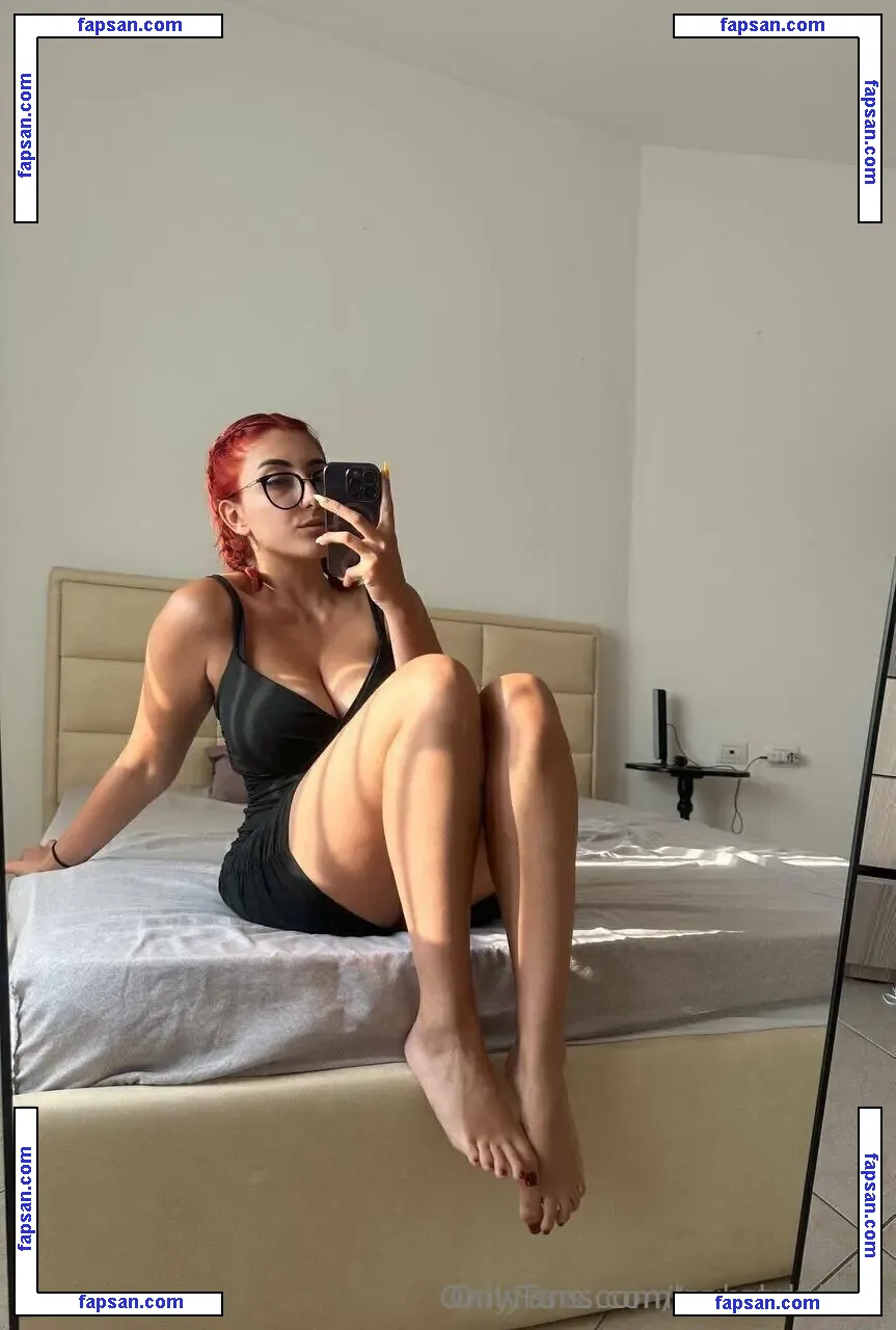 ravenrhodes nude photo #0013 from OnlyFans