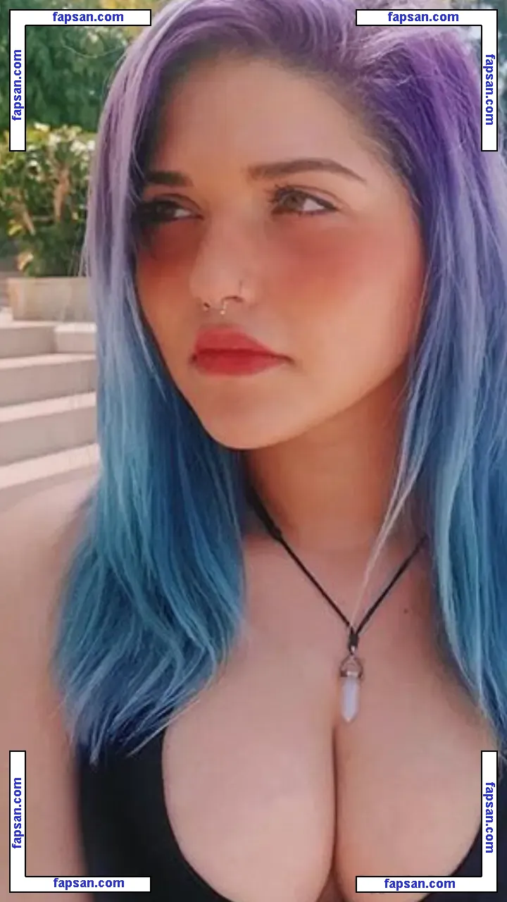 ravid_azar nude photo #0009 from OnlyFans