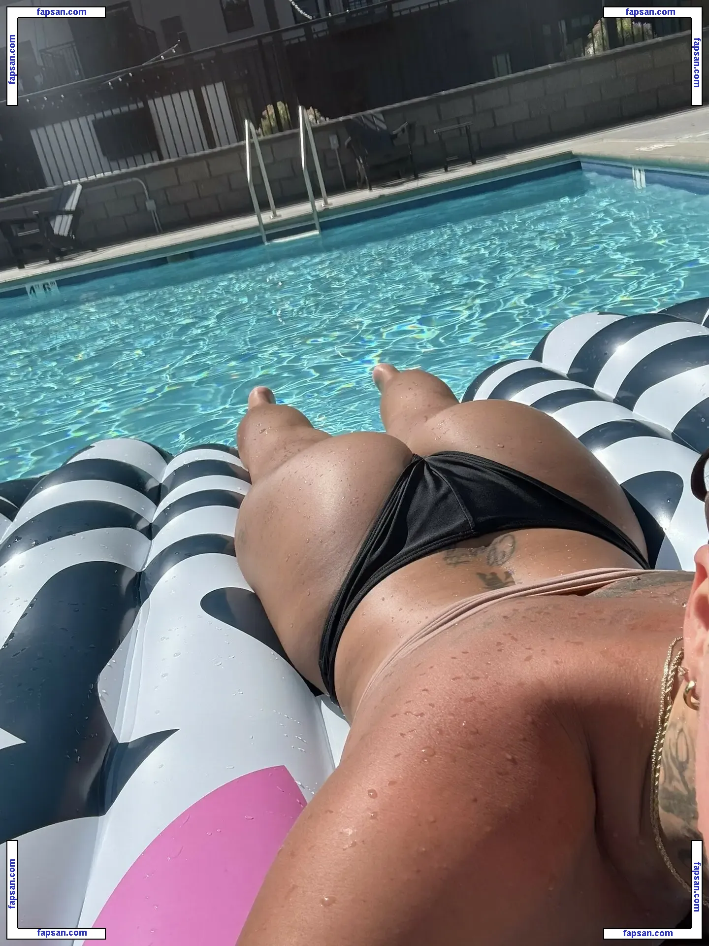 rawhn3y голая фото #0009 с Онлифанс