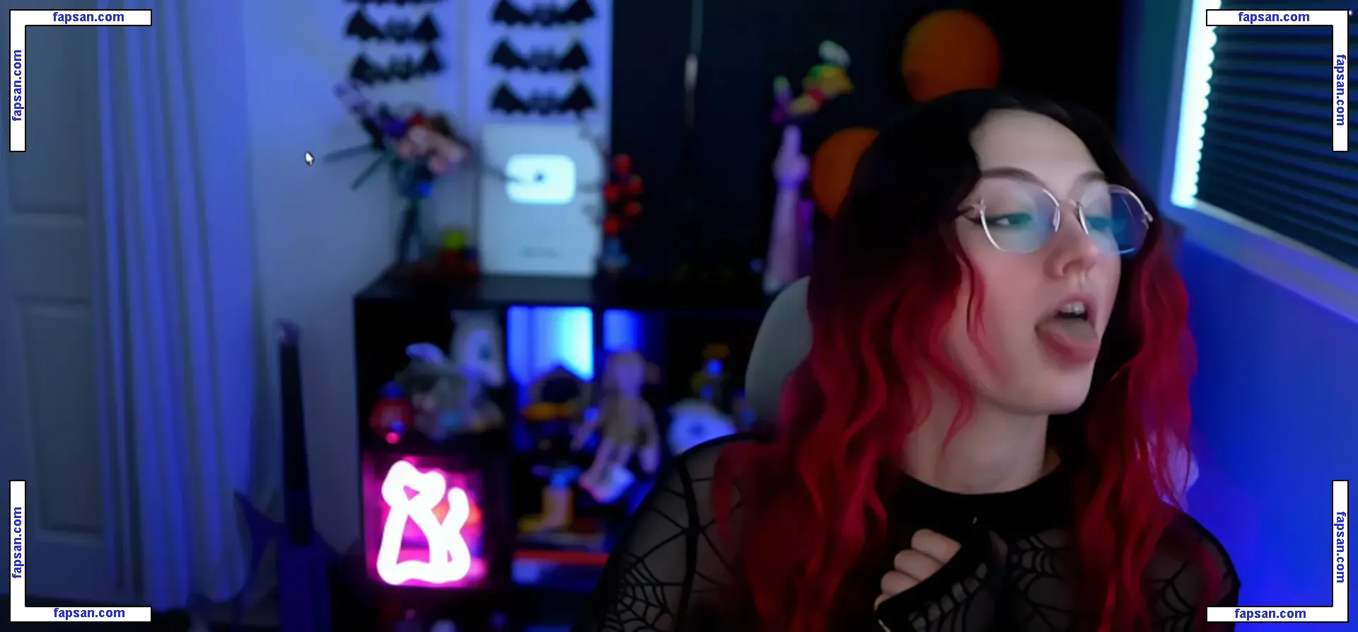 Rayactions голая фото #0024 с Онлифанс