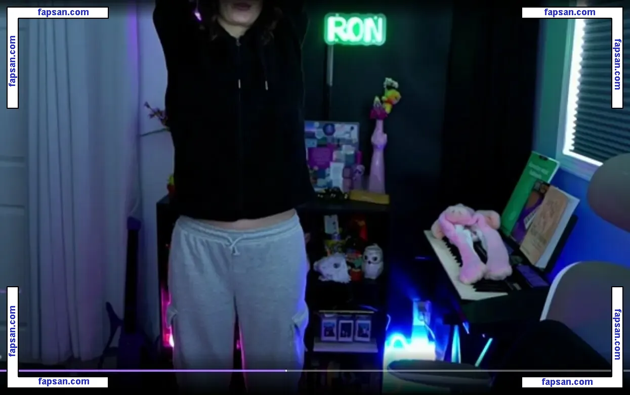 Rayactions голая фото #0065 с Онлифанс