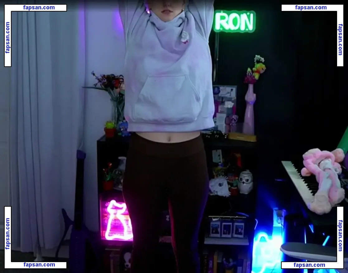 Rayactions голая фото #0076 с Онлифанс