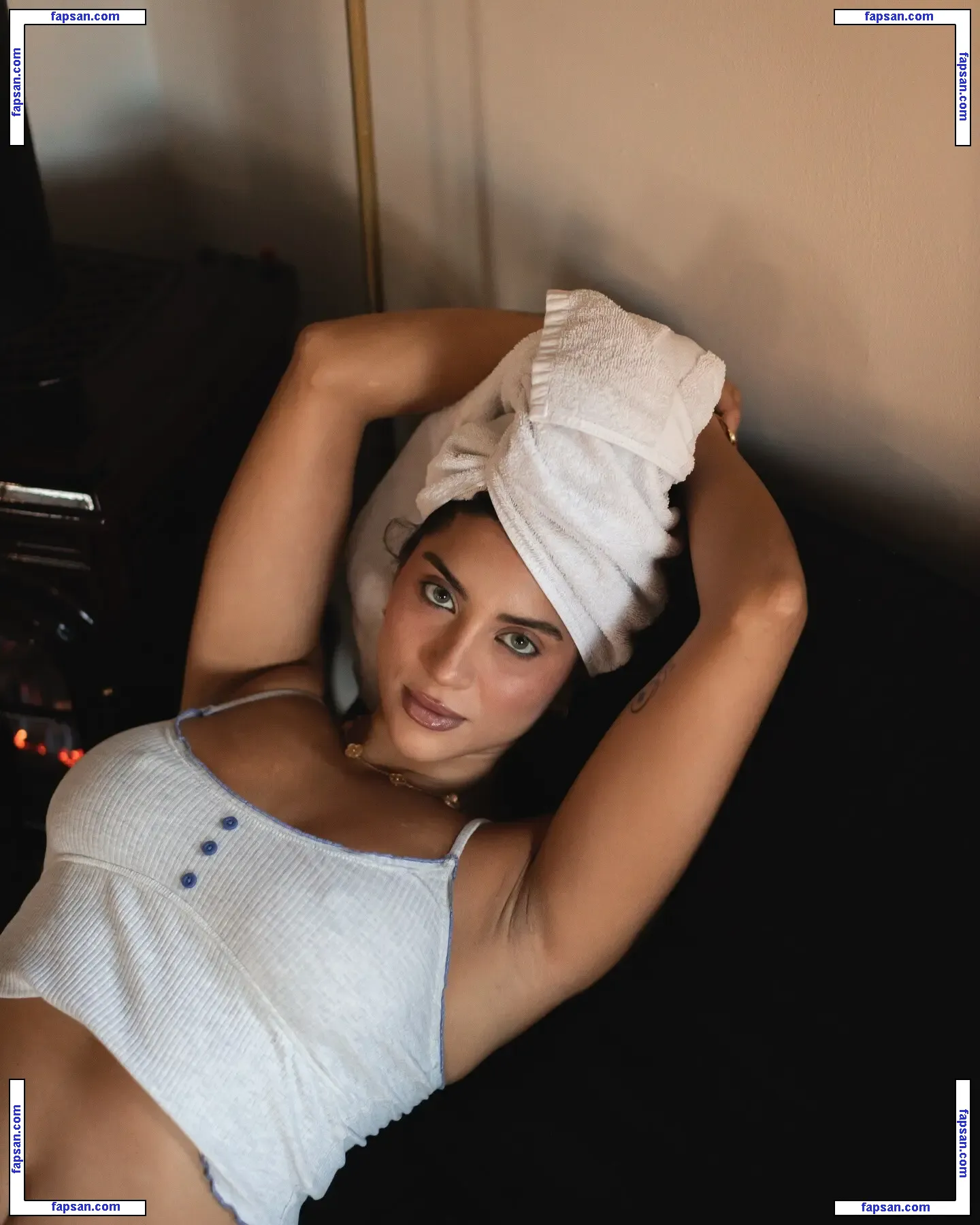 Rayan Marhamo голая фото #0001 с Онлифанс