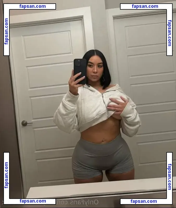 Raynesworld nude photo #0001 from OnlyFans