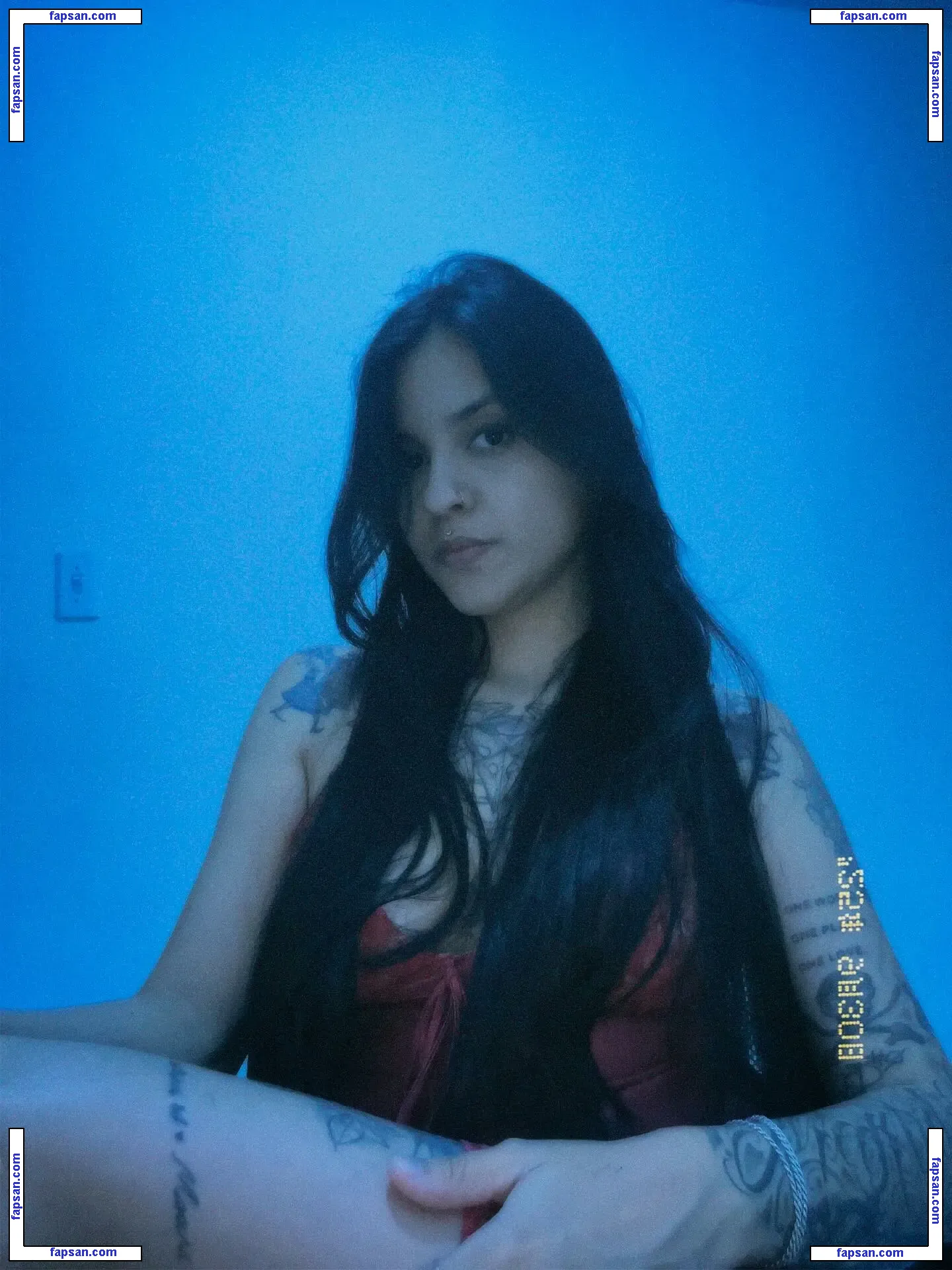 Rayzzia Deborah голая фото #0002 с Онлифанс