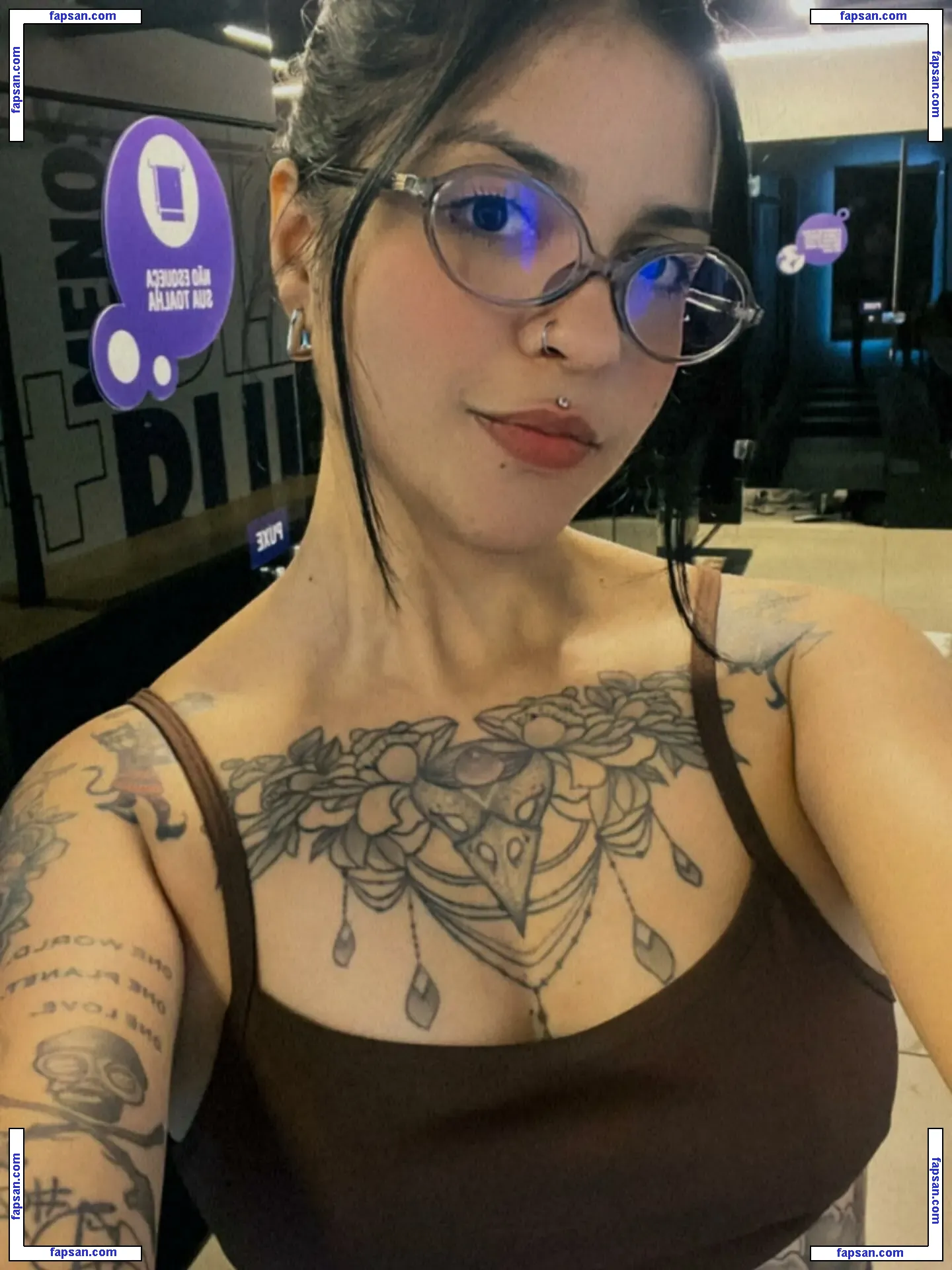 Rayzzia Deborah голая фото #0003 с Онлифанс