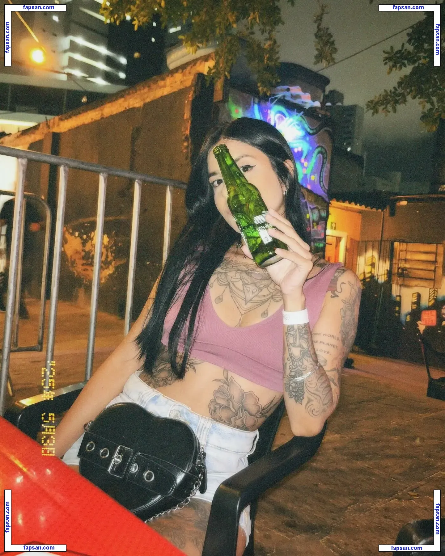 Rayzzia Deborah голая фото #0008 с Онлифанс