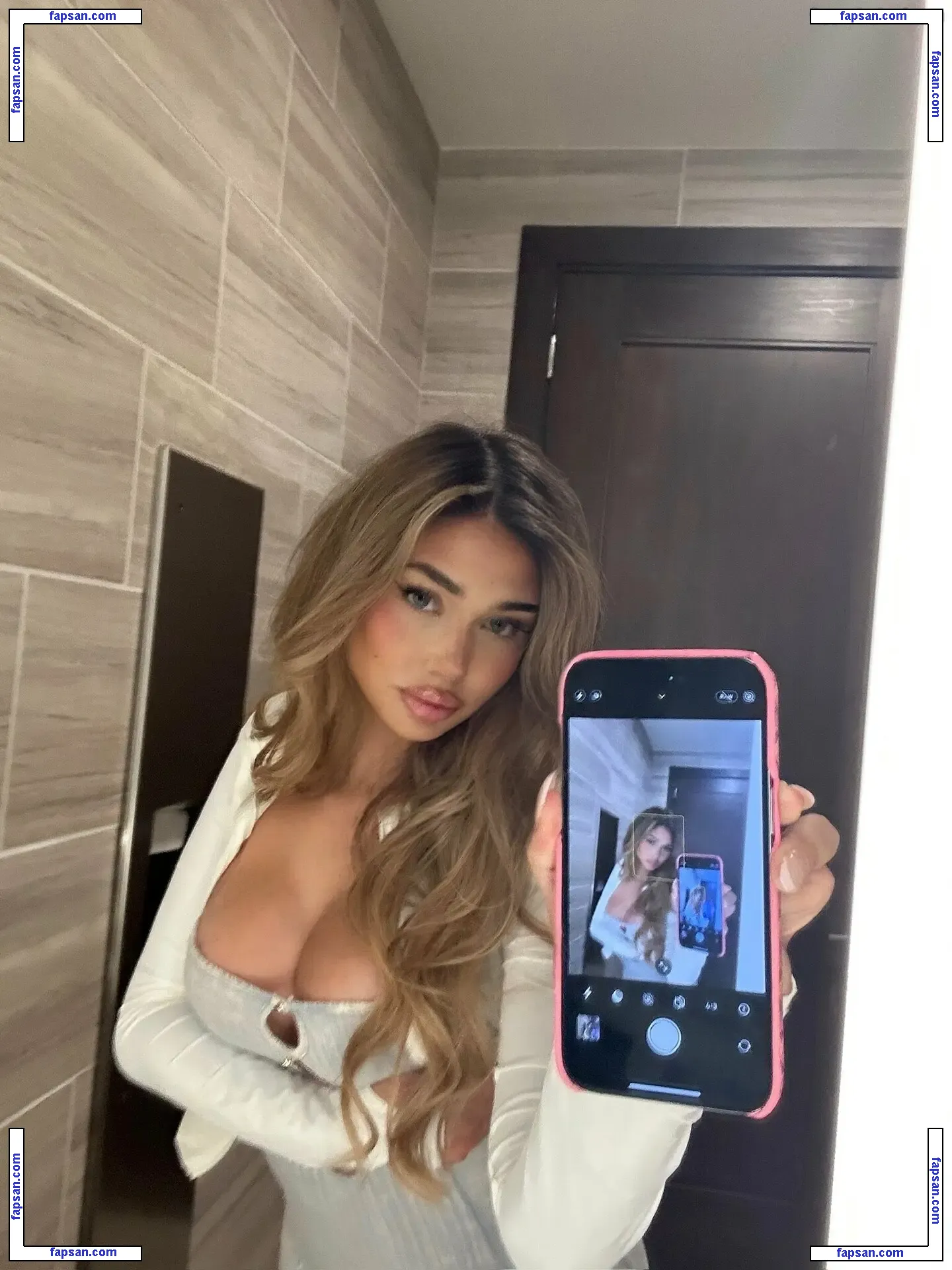 Razzcherry nude photo #0056 from OnlyFans