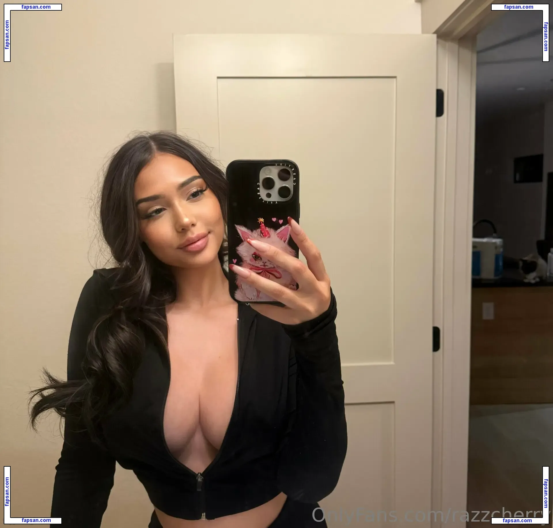 Razzcherry nude photo #0101 from OnlyFans
