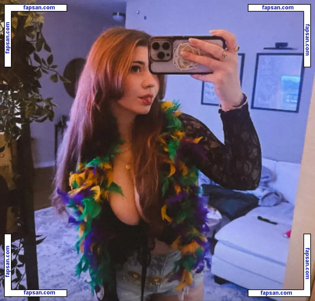 Reagan Cherry голая фото #0004 с Онлифанс