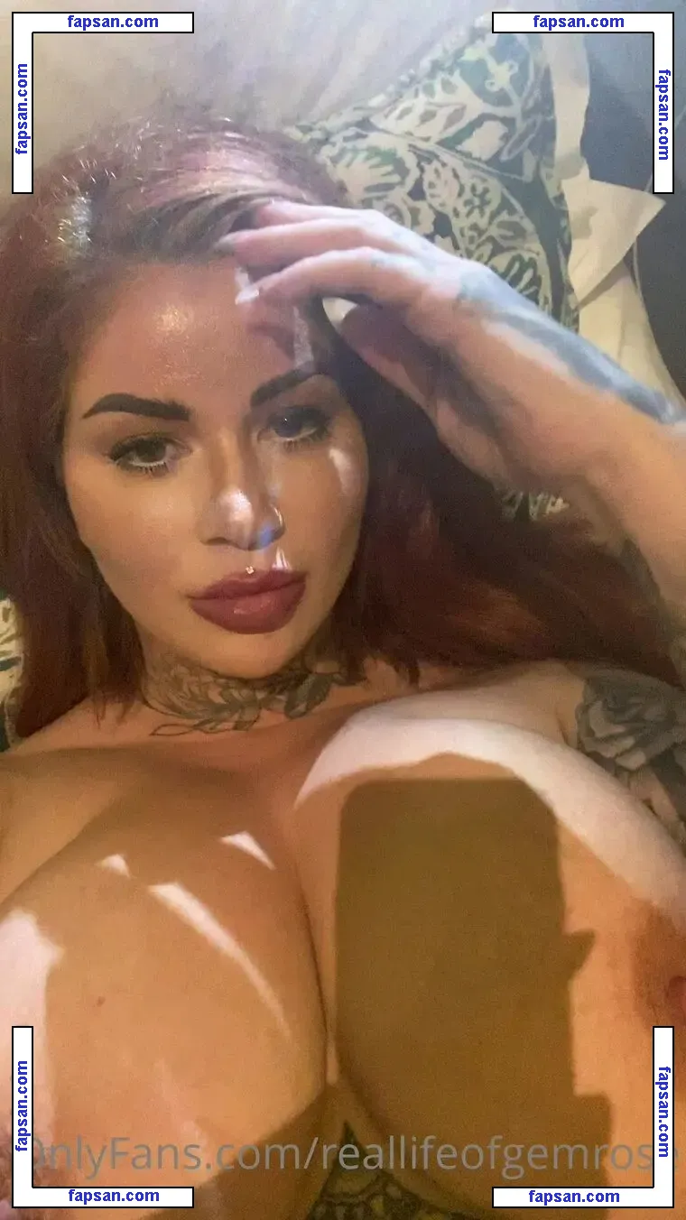 Reallifeofgemrose nude photo #0003 from OnlyFans