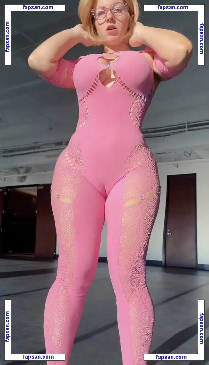 realpeachy_nsfw nude photo #0002 from OnlyFans