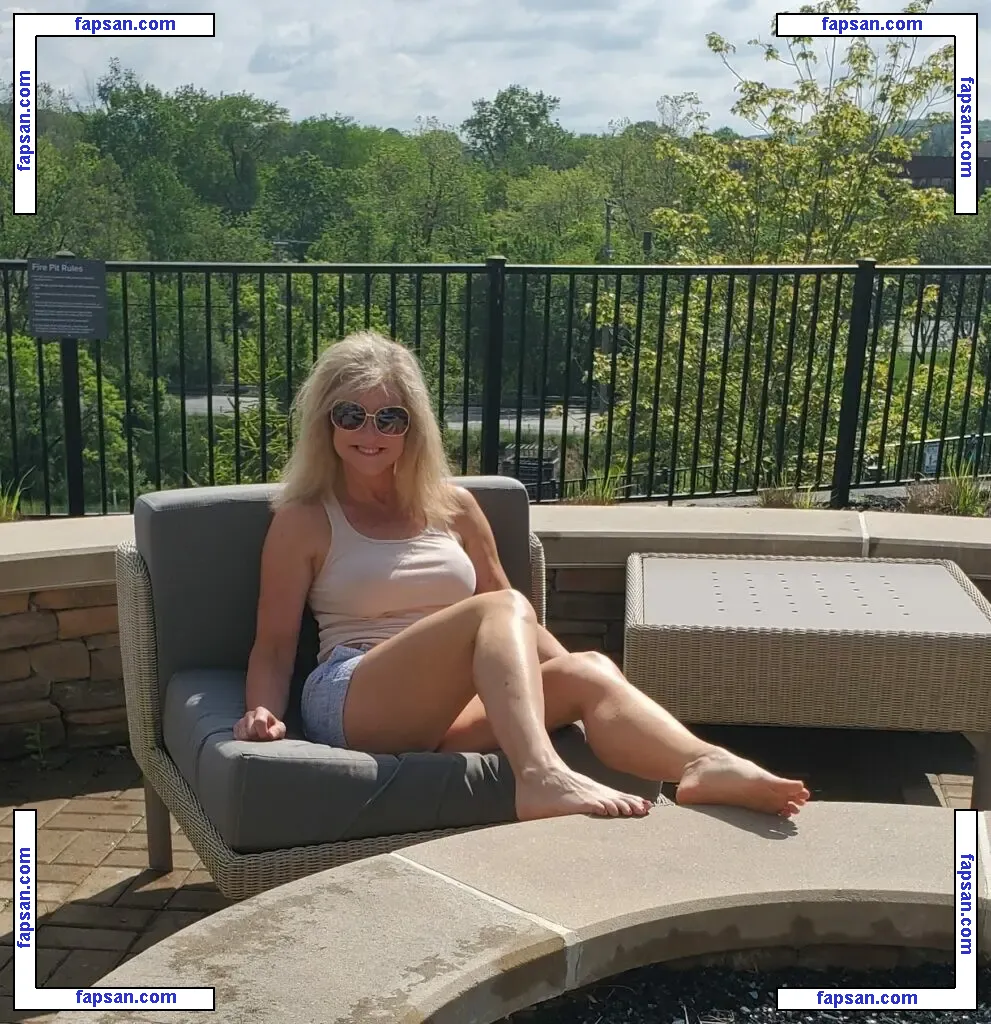 Reba Fitnice nude photo #0008 from OnlyFans