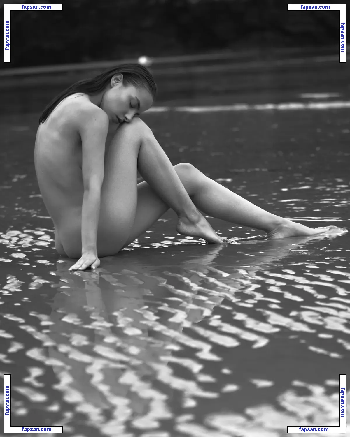 Rebecca Bagnol nude photo #0664 from OnlyFans