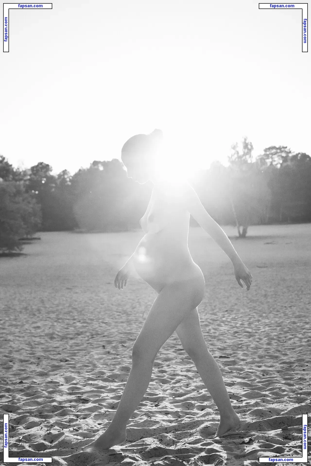 Rebecca Bagnol nude photo #1313 from OnlyFans
