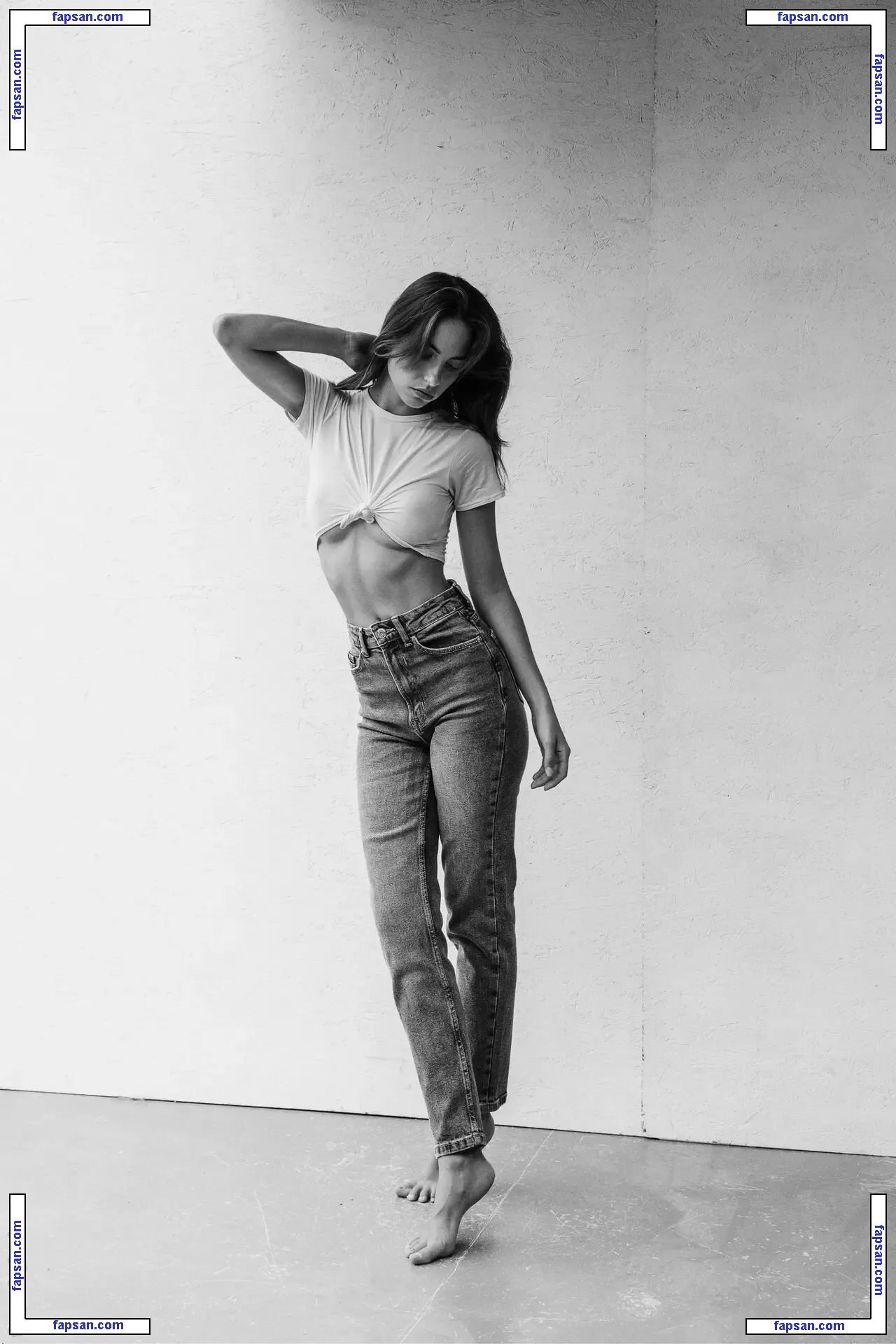 Rebecca Bagnol nude photo #1365 from OnlyFans