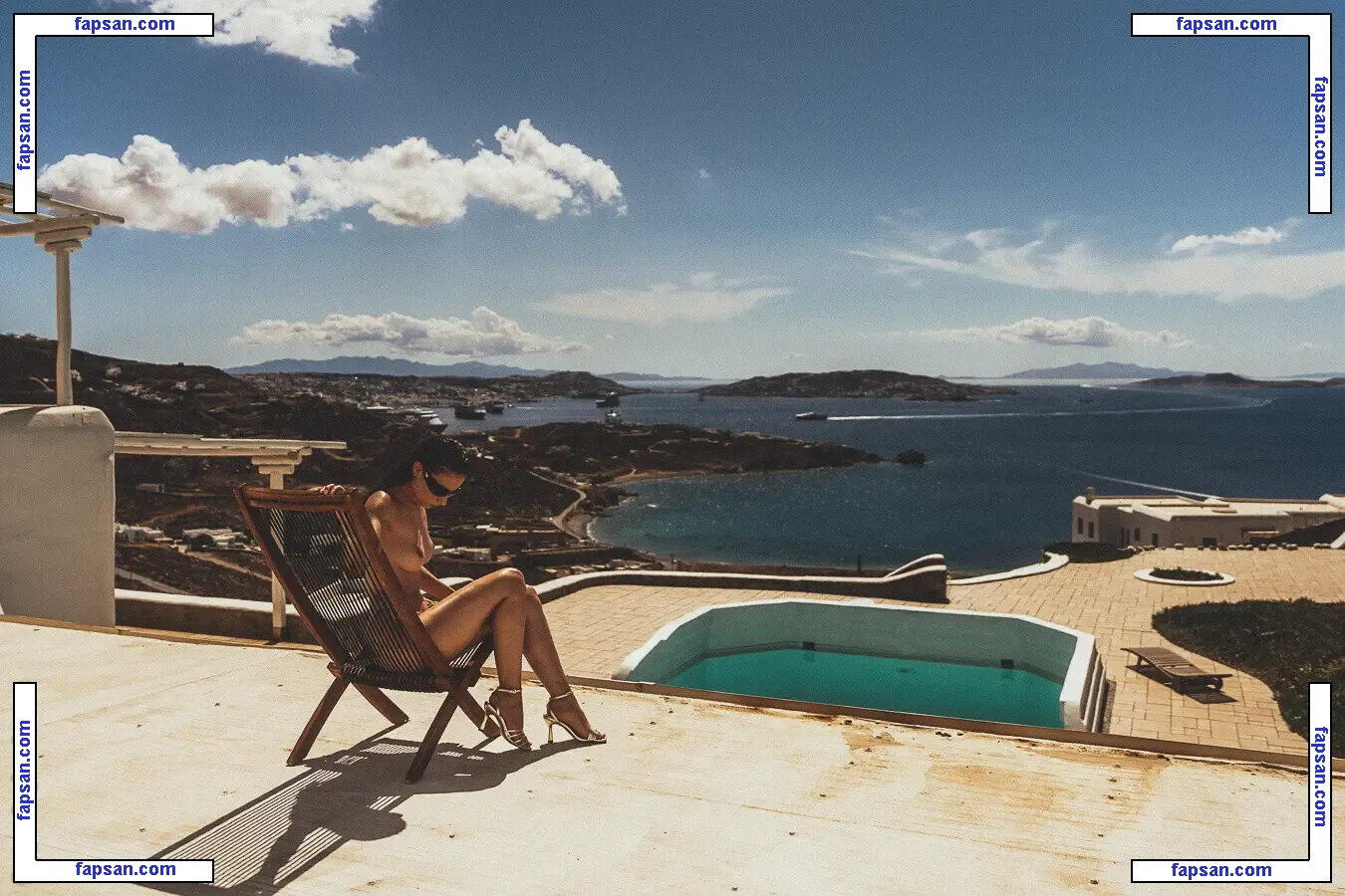 Rebecca Bagnol nude photo #1438 from OnlyFans