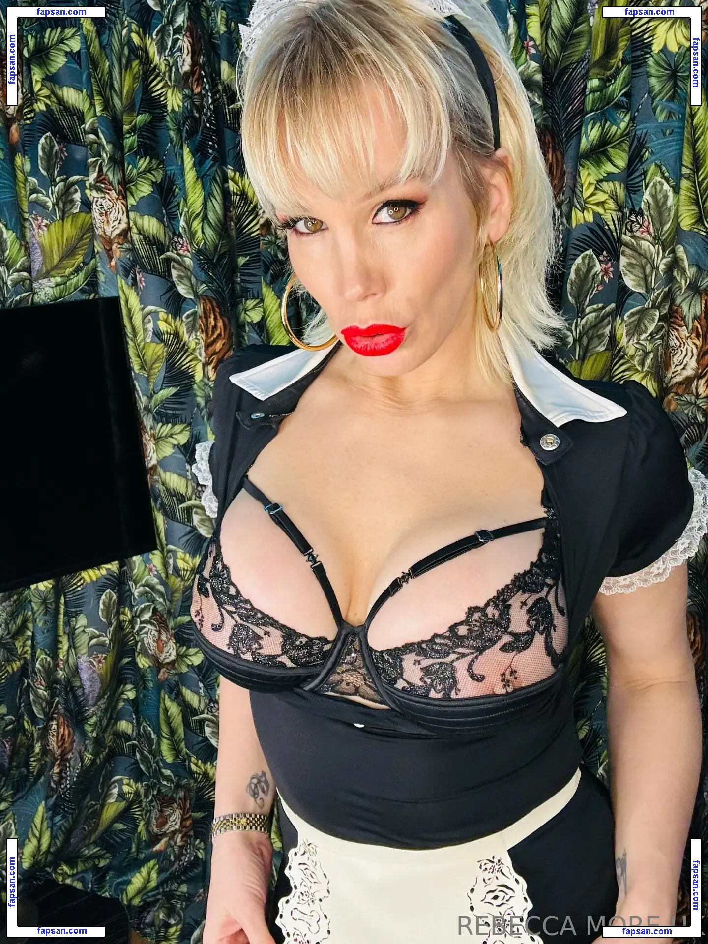 rebeccamoreuk nude photo #0416 from OnlyFans