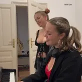 Rebekka Czuba голая #0012