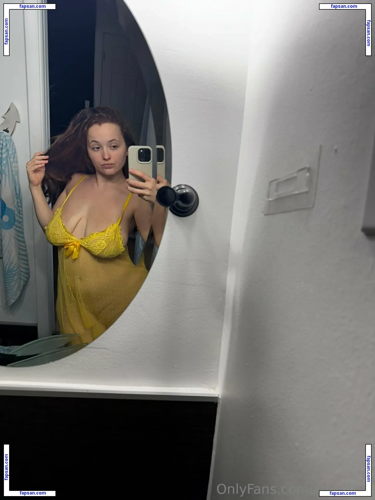 redeviee nude photo #0012 from OnlyFans