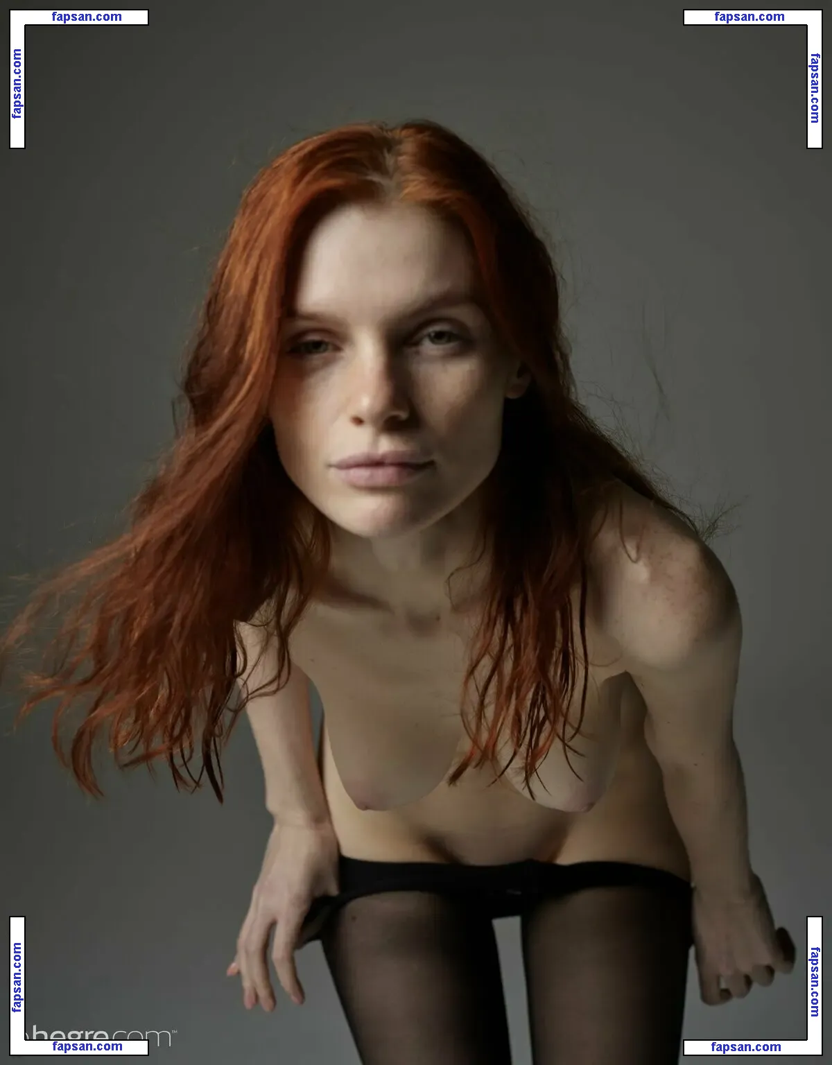 Redhead Vi nude photo #0002 from OnlyFans