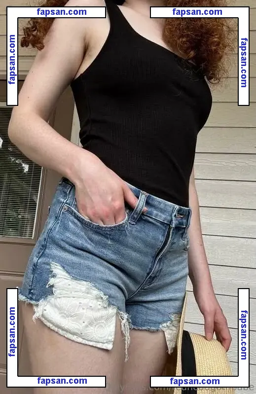 Redheaded Goth nude photo #0005 from OnlyFans
