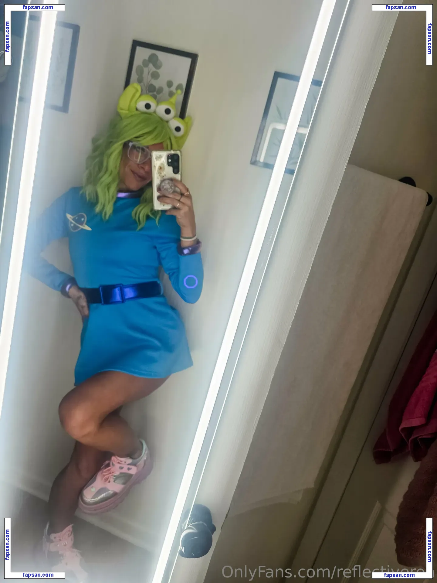 ReflectiveRen голая фото #0007 с Онлифанс