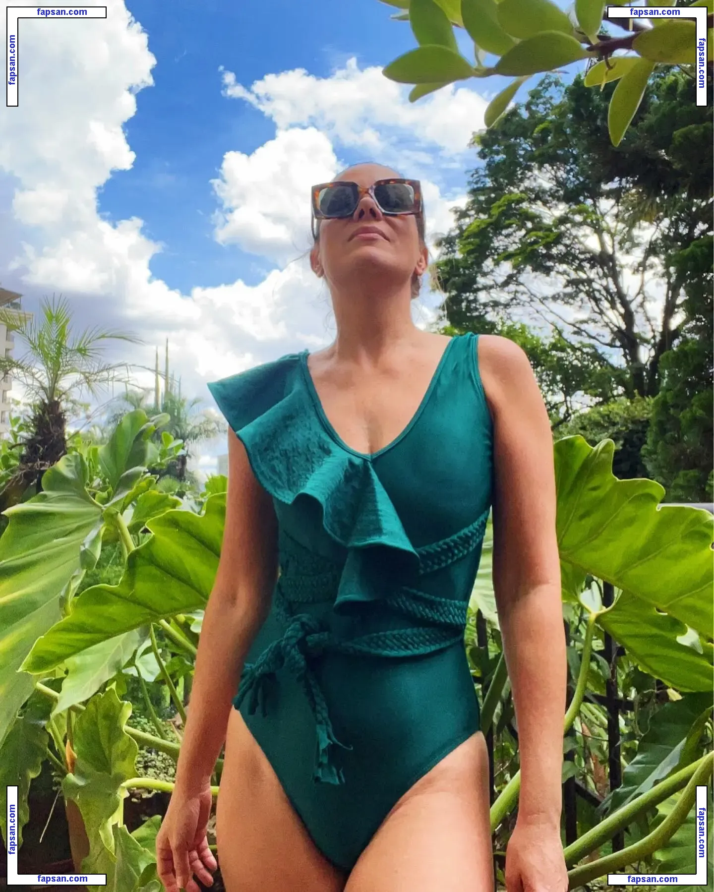Regina Volpato nude photo #0048 from OnlyFans