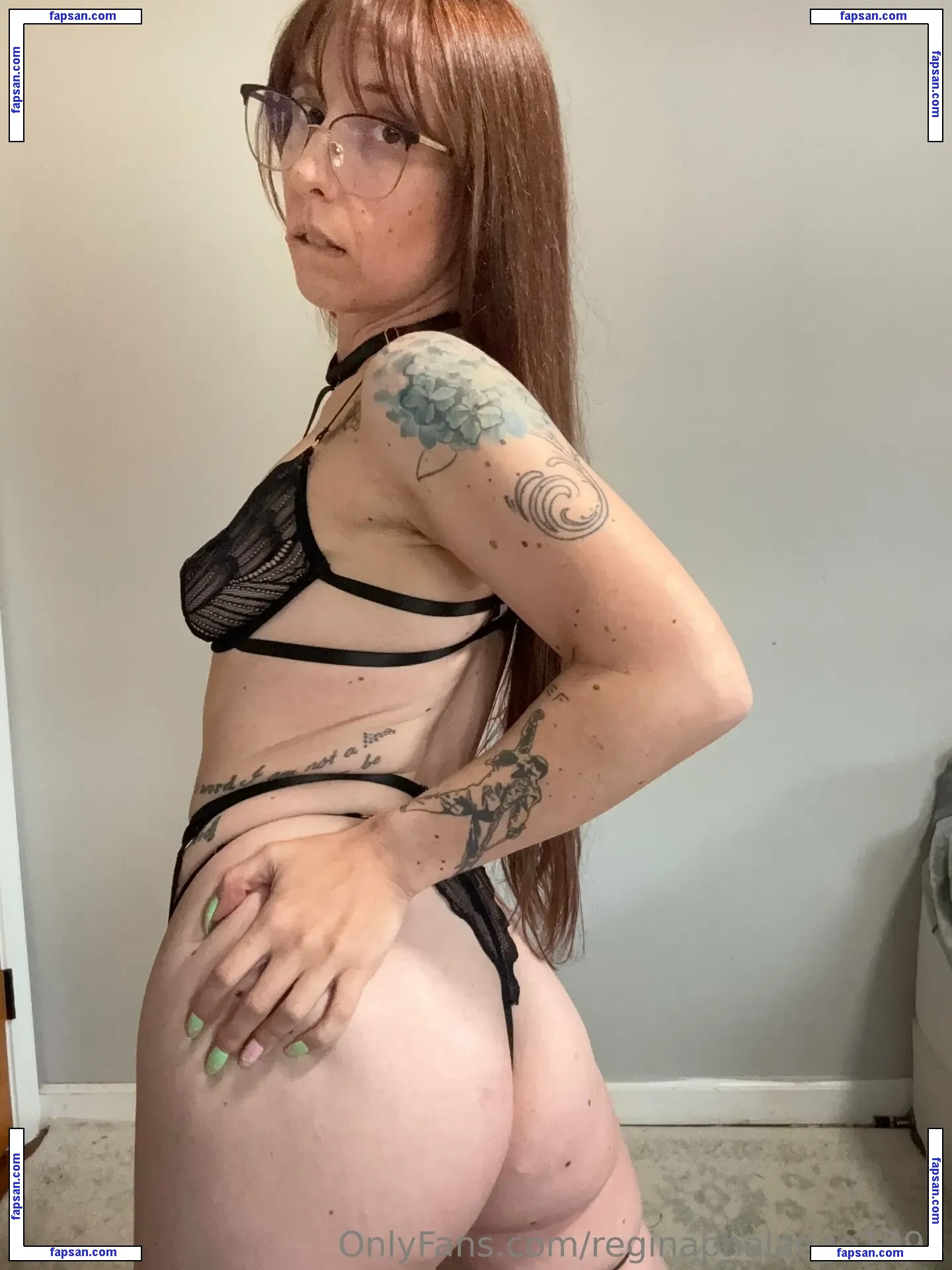 reginaphalange1993 nude photo #0003 from OnlyFans