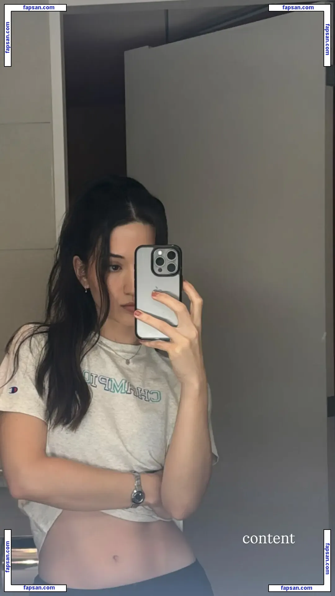 Reina Hardesty nude photo #0009 from OnlyFans