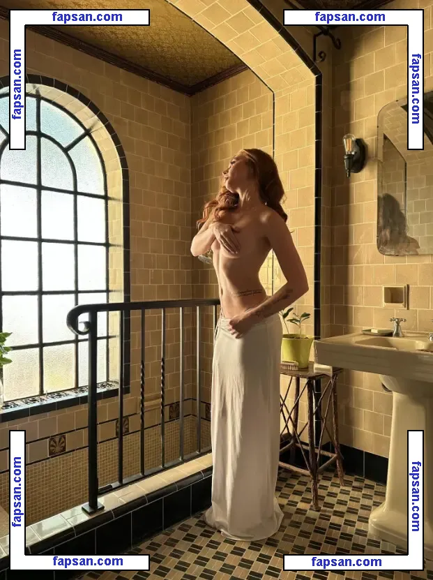 Renatarii nude photo #0550 from OnlyFans