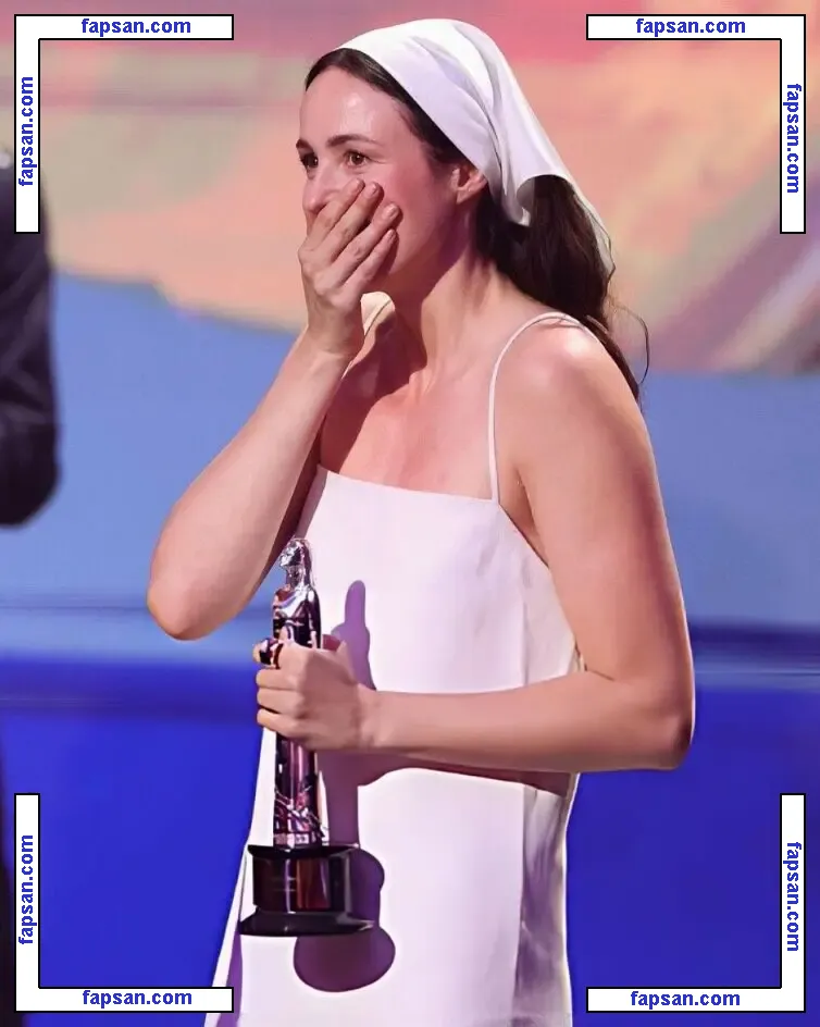 Renate Reinsve nude photo #0057 from OnlyFans