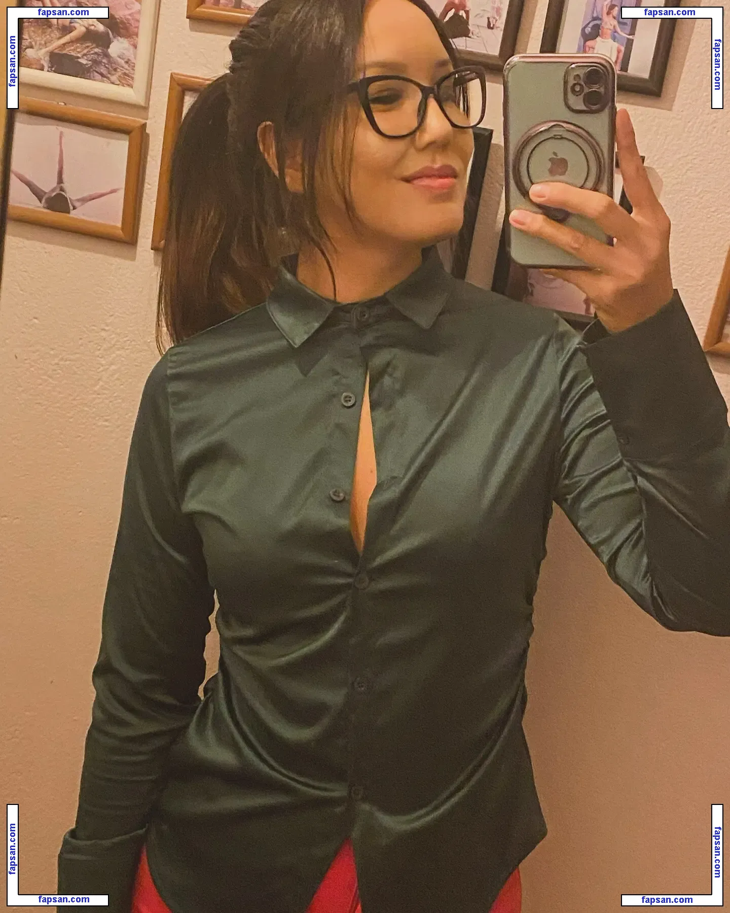 renathashen nude photo #0008 from OnlyFans