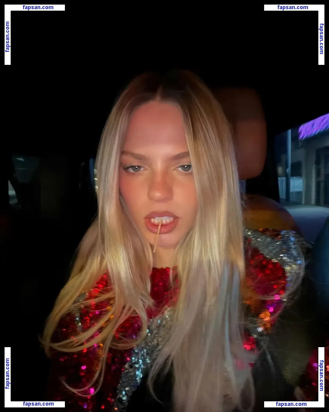 Renee Rapp голая фото #0128 с Онлифанс