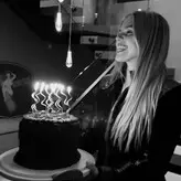 Renee Rapp голая #0134